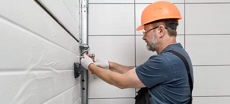 Garage Door Repair in Jasmine Estates
